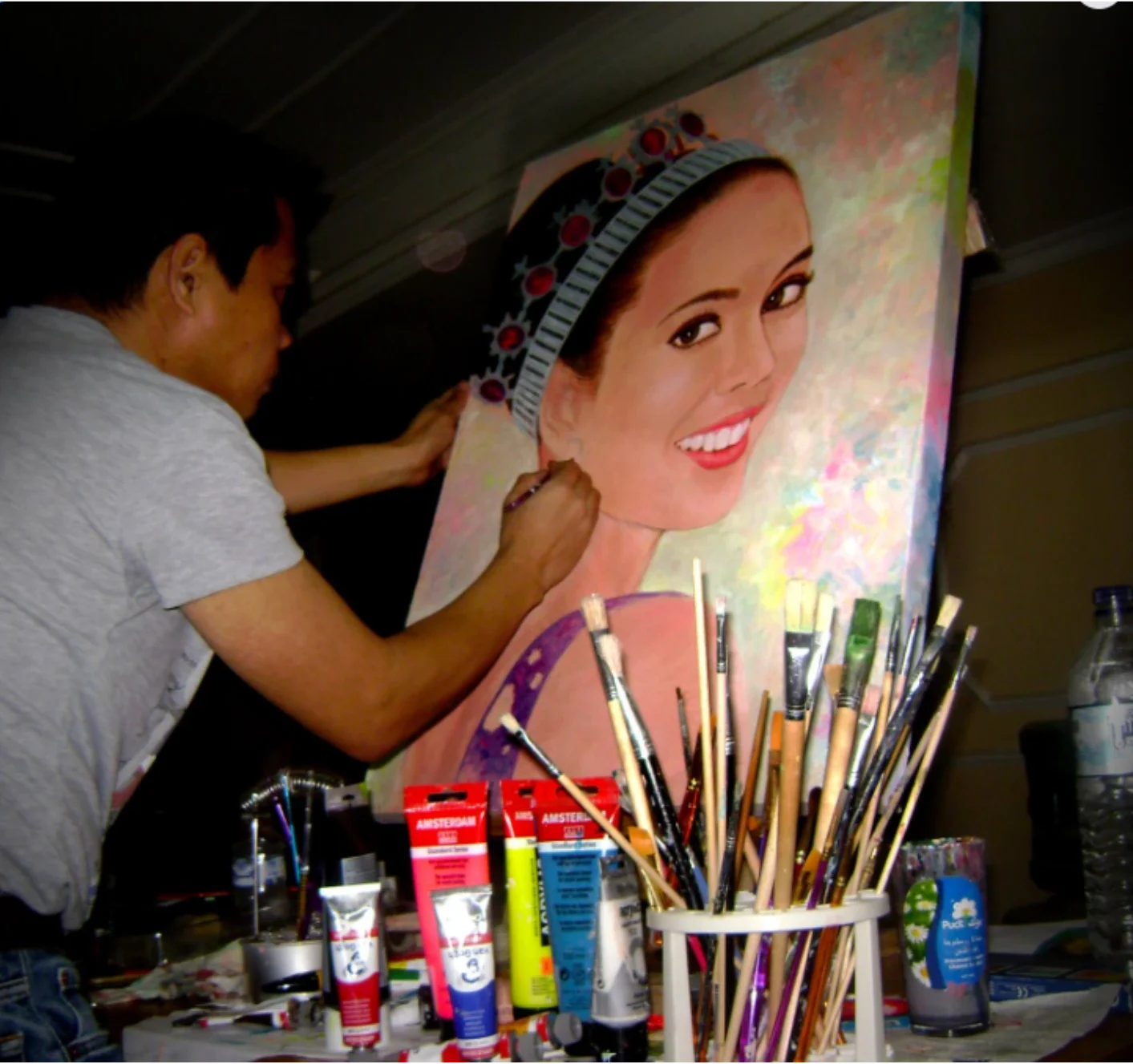 Fred Paint girl